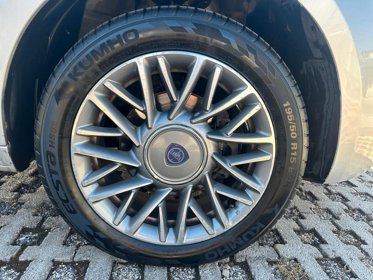 Lancia Ypsilon 900 twinair Gpl Platino-2011