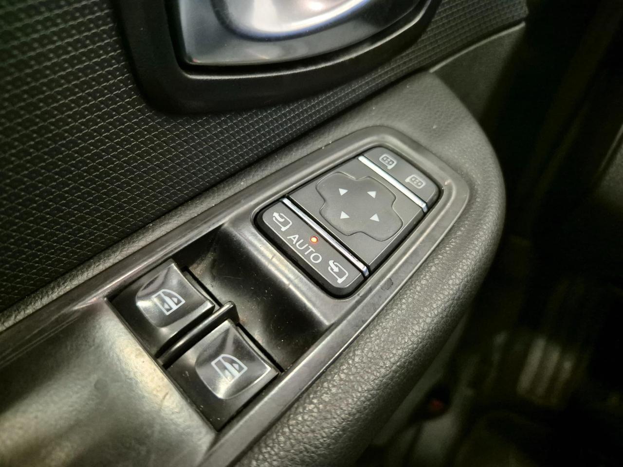 Renault Clio 1.5 dci energy Life 75cv Tuning - NEOPATENTATI - Uniproprietario - Sens. park