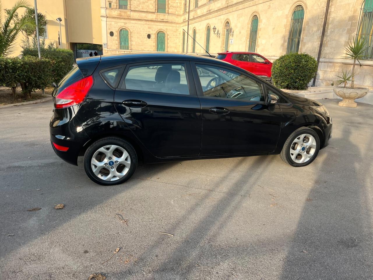 Ford Fiesta 1.2 60CV 5p.Km 115.000 Garantita