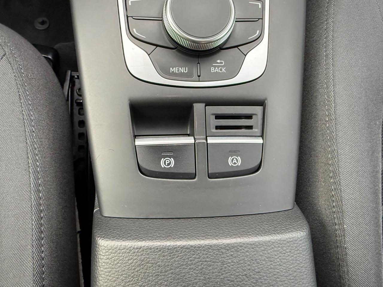 Audi A3 1.6 TDI S tronic 110 CV - Neopatentati