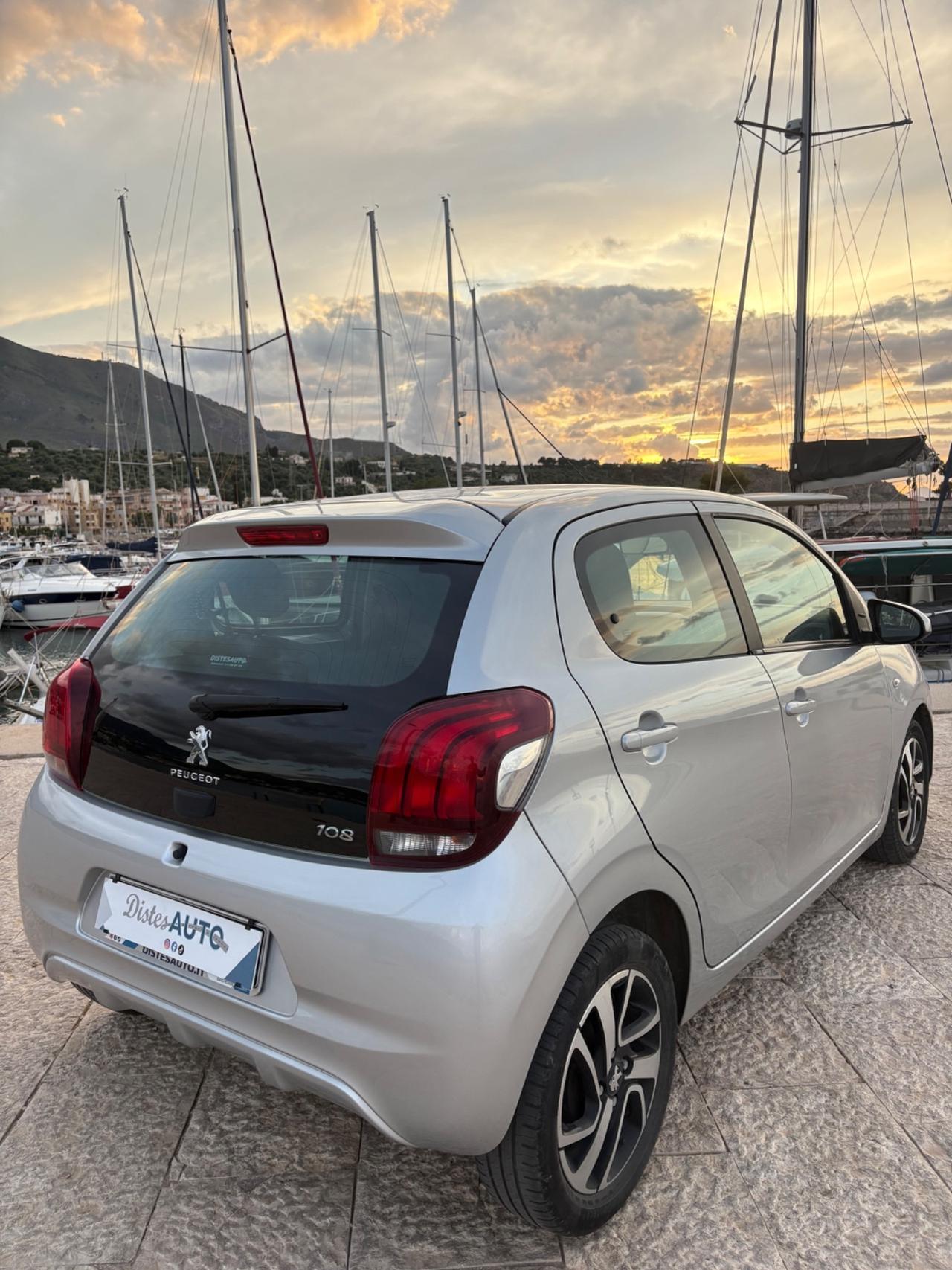 Peugeot 108 VTi 72 5 porte Allure