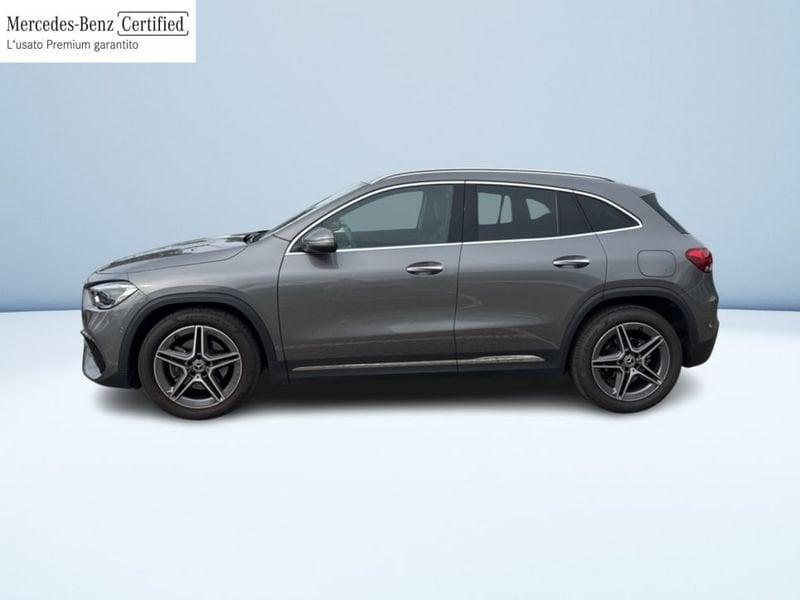 Mercedes-Benz GLA 200 D PREMIUM AUTO