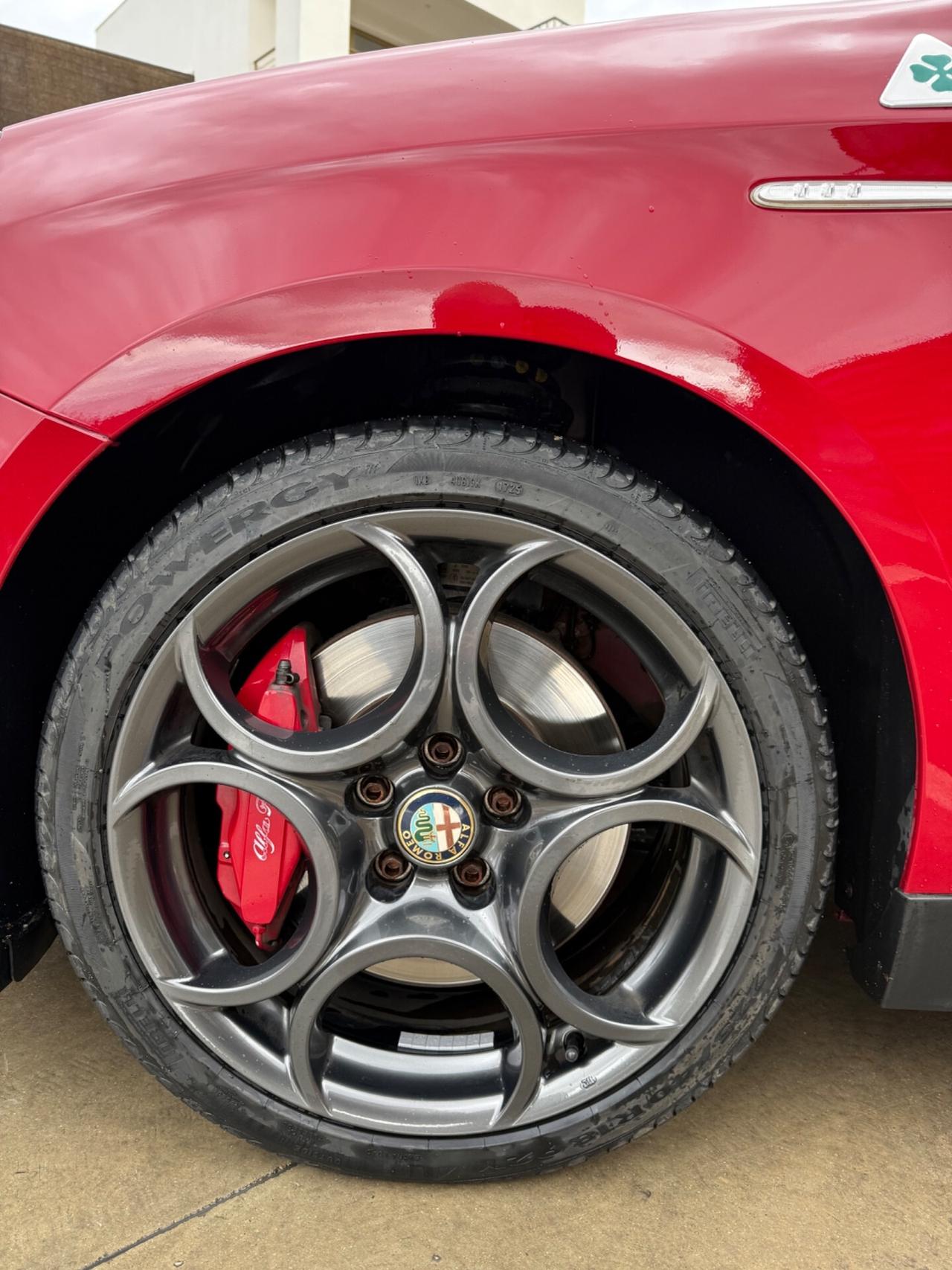 Alfa Romeo Giulietta 1750 Turbo TCT Quadrifoglio Verde Lounge Edition serie limitata N 239