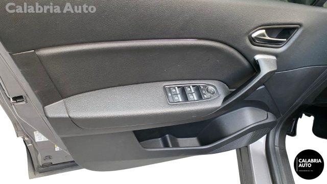 RENAULT Captur Plug-in Hybrid E-Tech 160 CV Intens