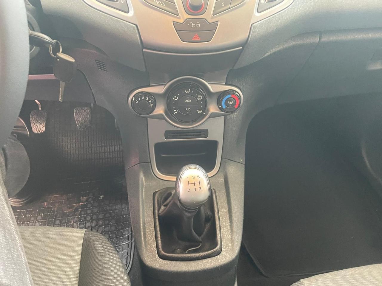 Ford Fiesta 1.2 82 CV 5 porte Titanium