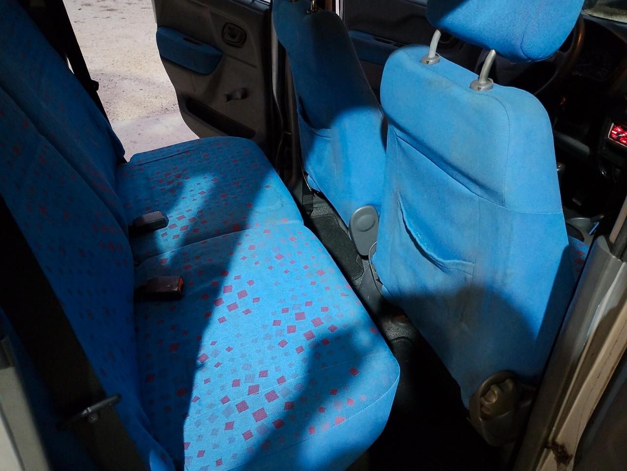 Opel Agila 1.2 16V Comfort