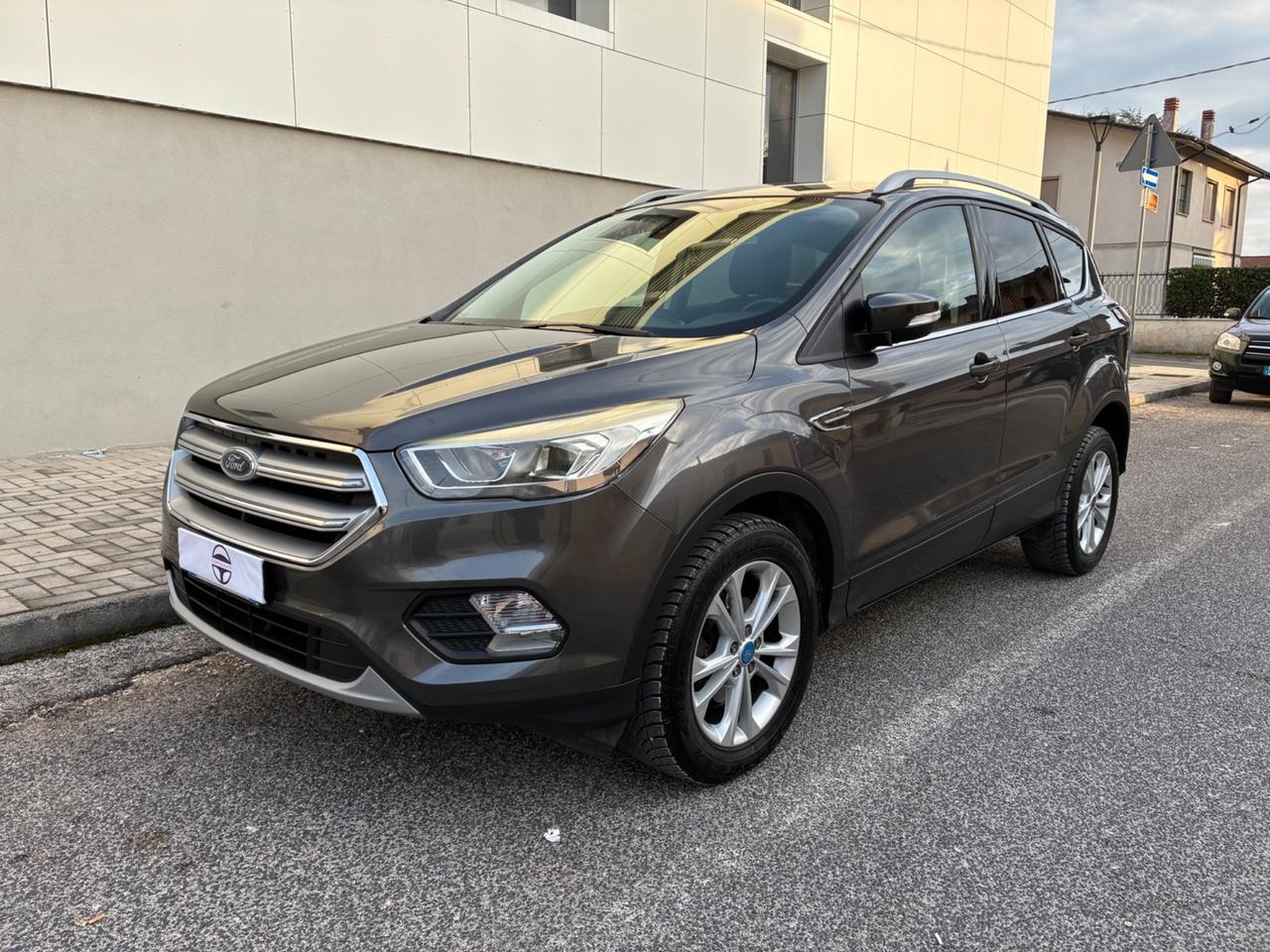 Ford Kuga 1.5 TDCI 120 CV S&S 2WD Titanium