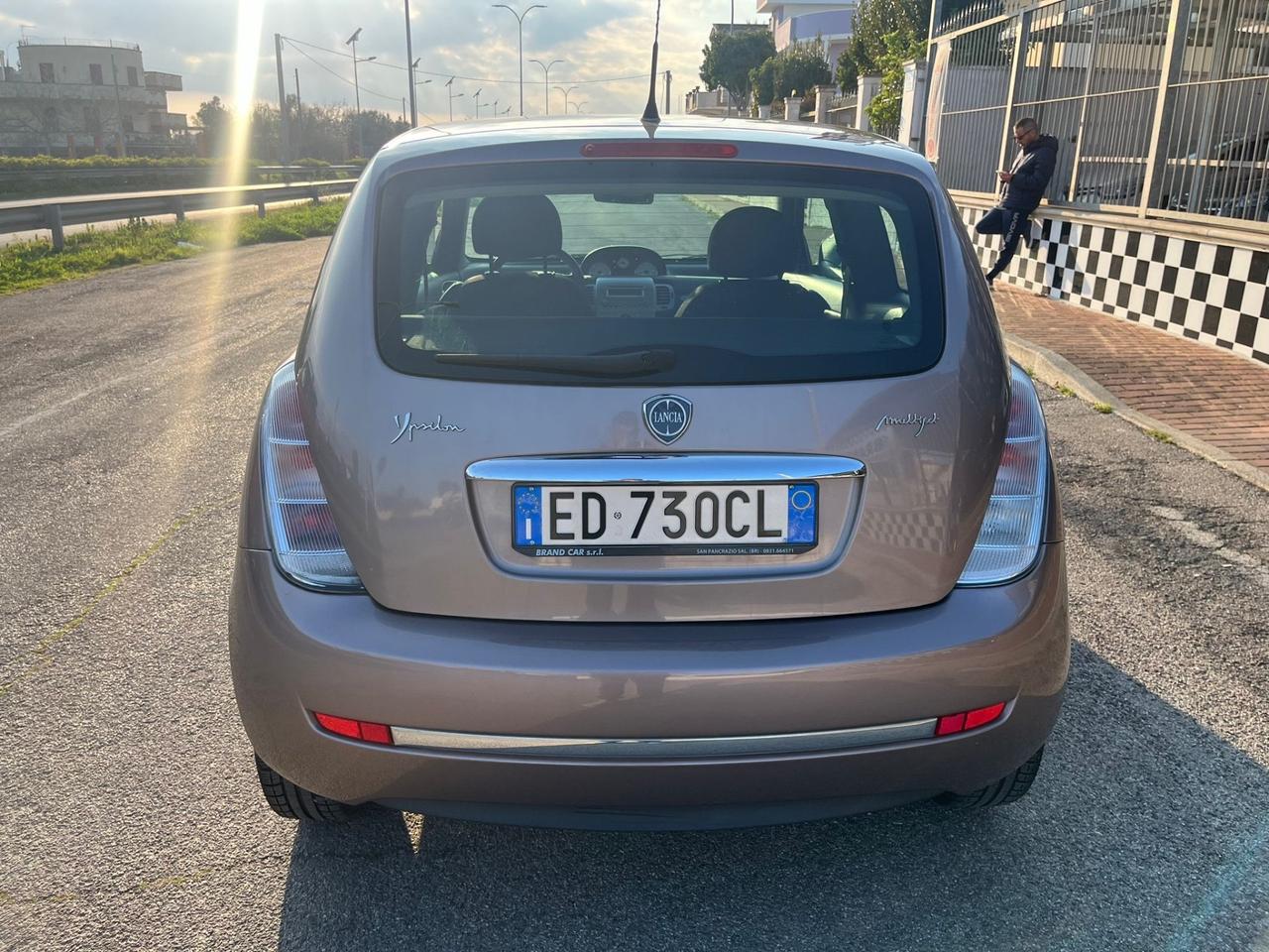 Lancia Ypsilon 1.3 MJT 75 CV Elle Unipro 2010