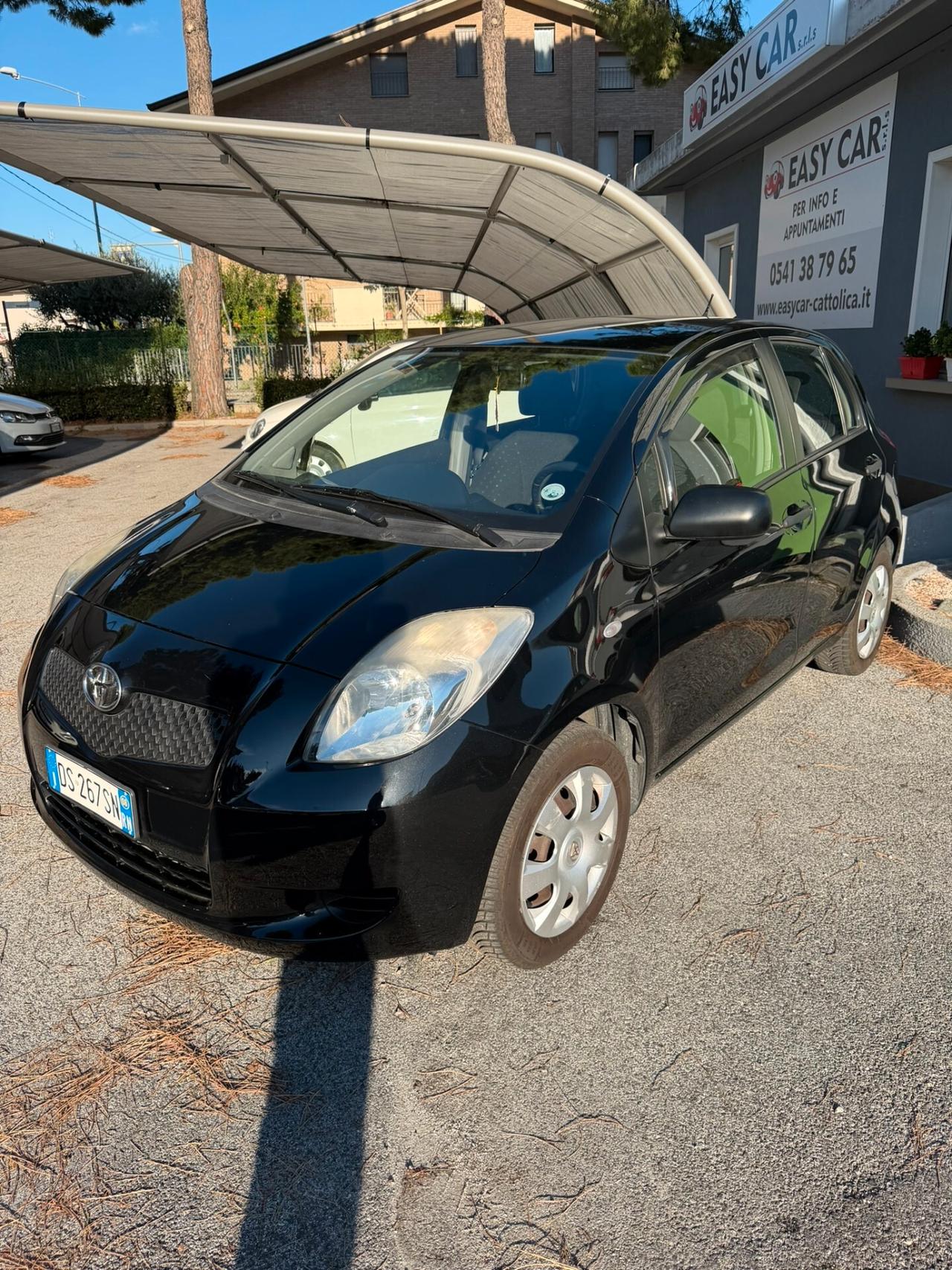 Toyota Yaris 1.0 5 porte Now