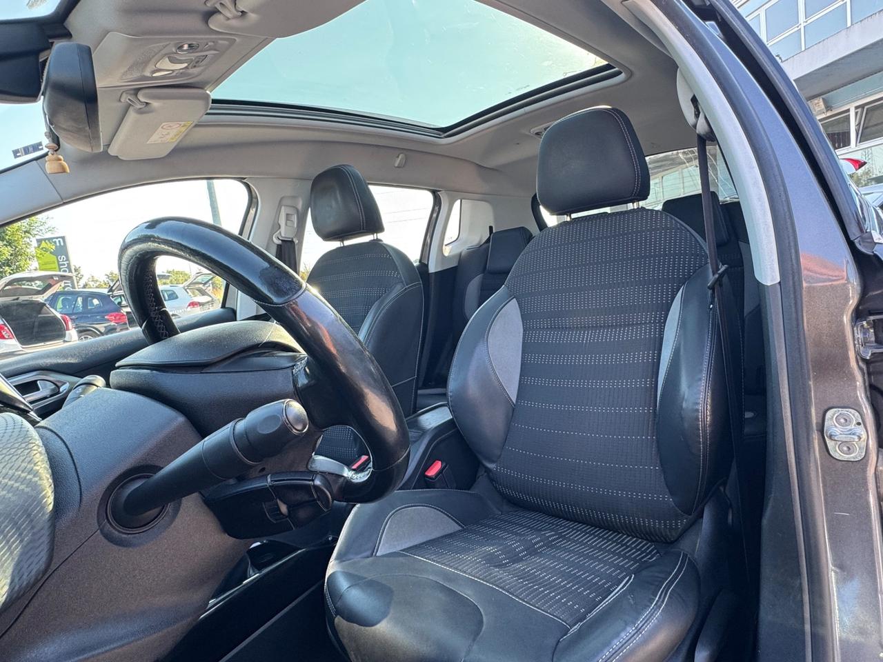 Peugeot 2008 1.6 e-HDi 92 CV Stop&Start Urban Cross NAVI PELLE TETTO