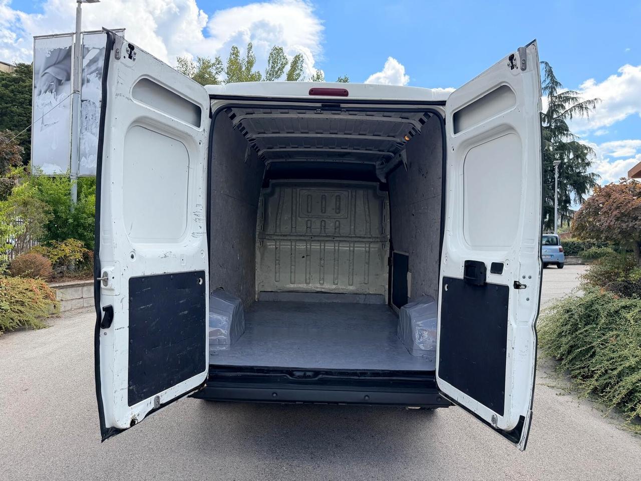 CITROËN JUMPER 33 L2H2 BLUEHDI 140 CV BUSINESS
