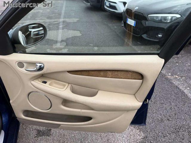 JAGUAR X-Type X-Type Berlina 3.0 V6 Executive CN991GX