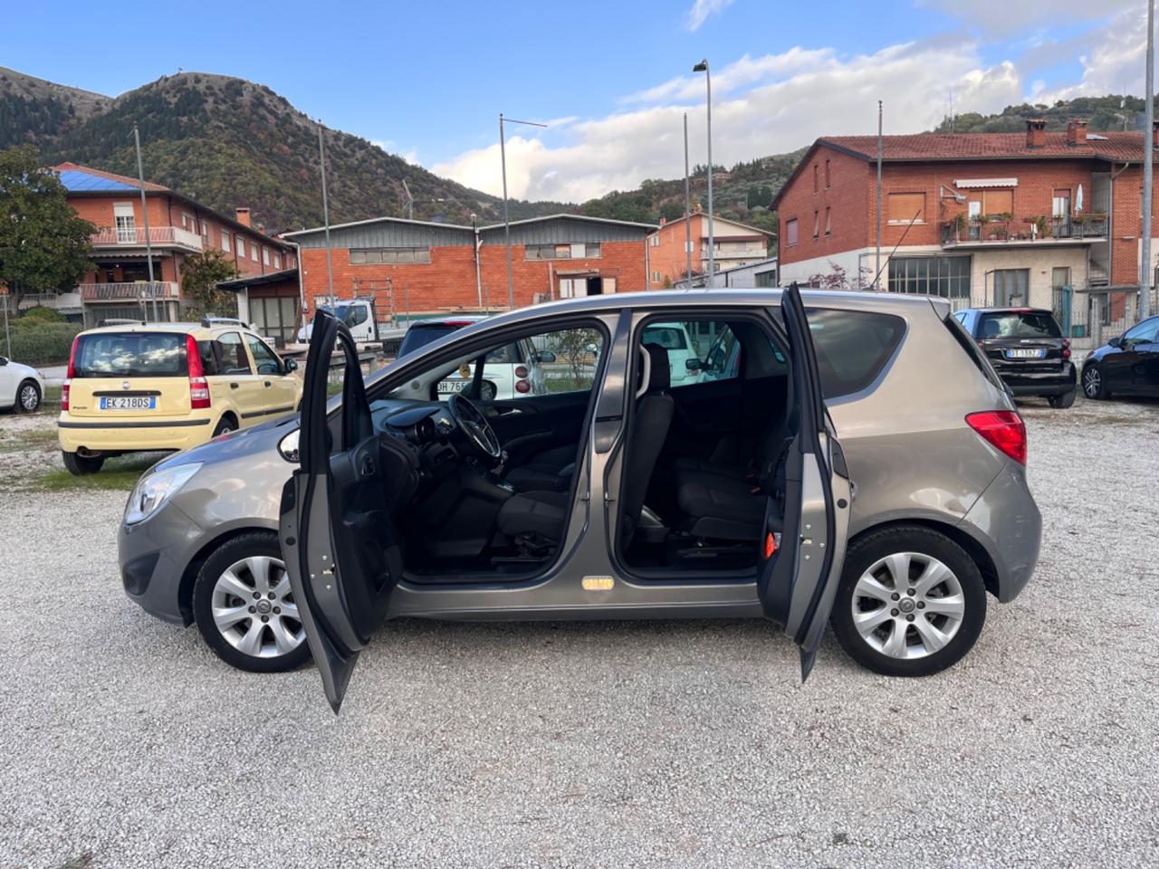 Opel Meriva 1.7 CDTI 110CV PERFETTA NEOPATENTATI