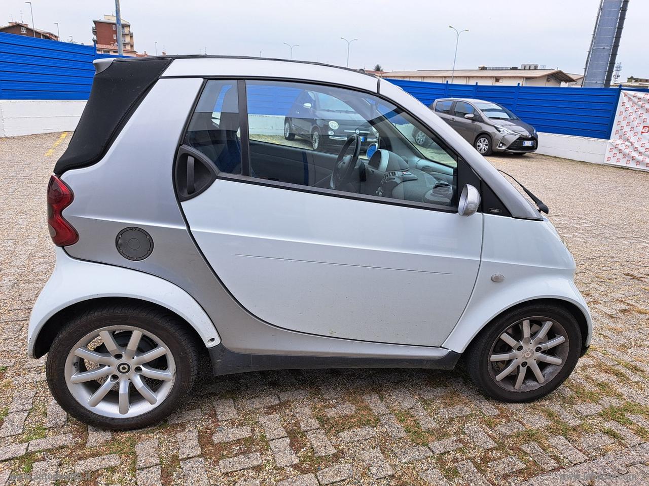 SMART fortwo cabrio grandstyle