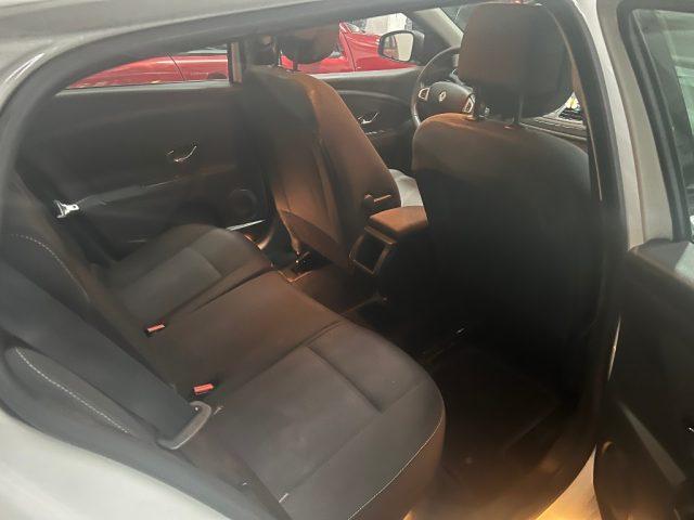 RENAULT Megane Mégane 1.6 dCi 130CV S&S SporTour Bose
