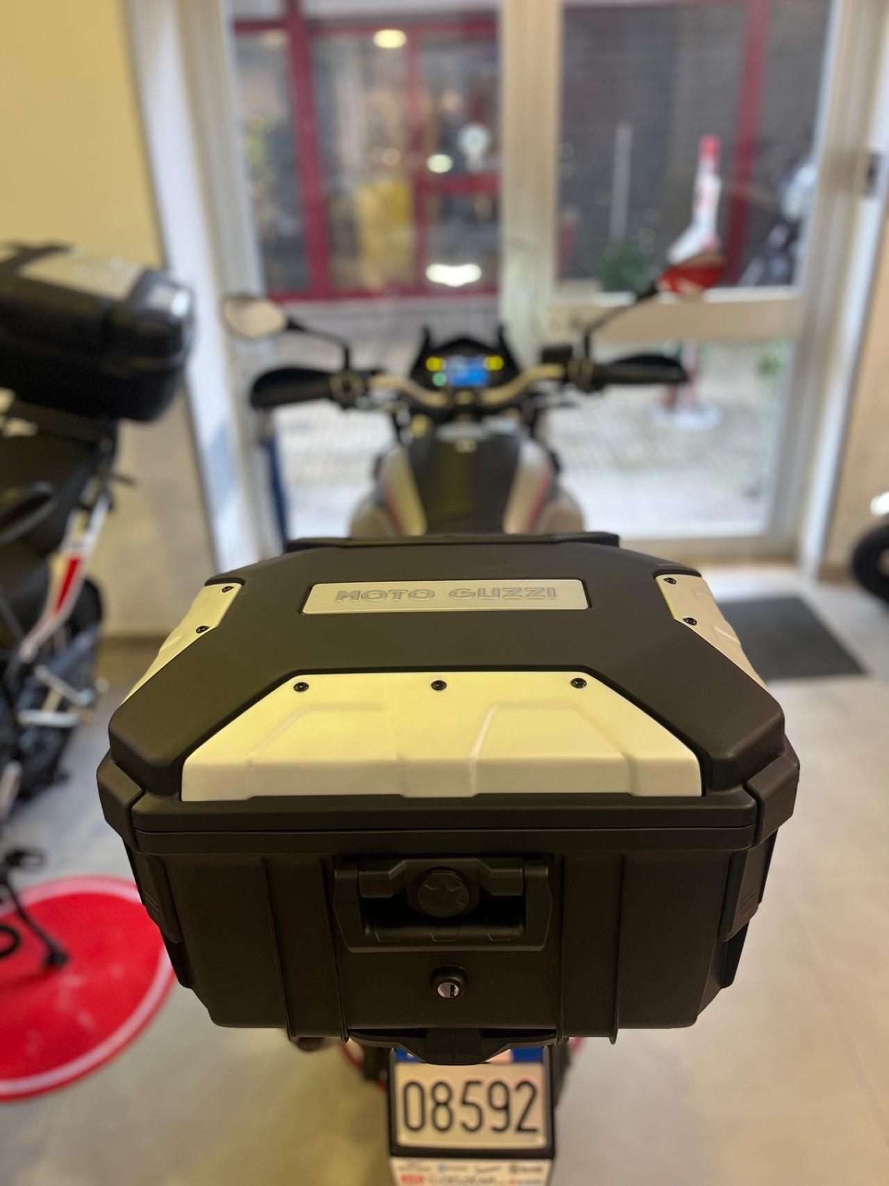 Moto Guzzi V85 TT Travel