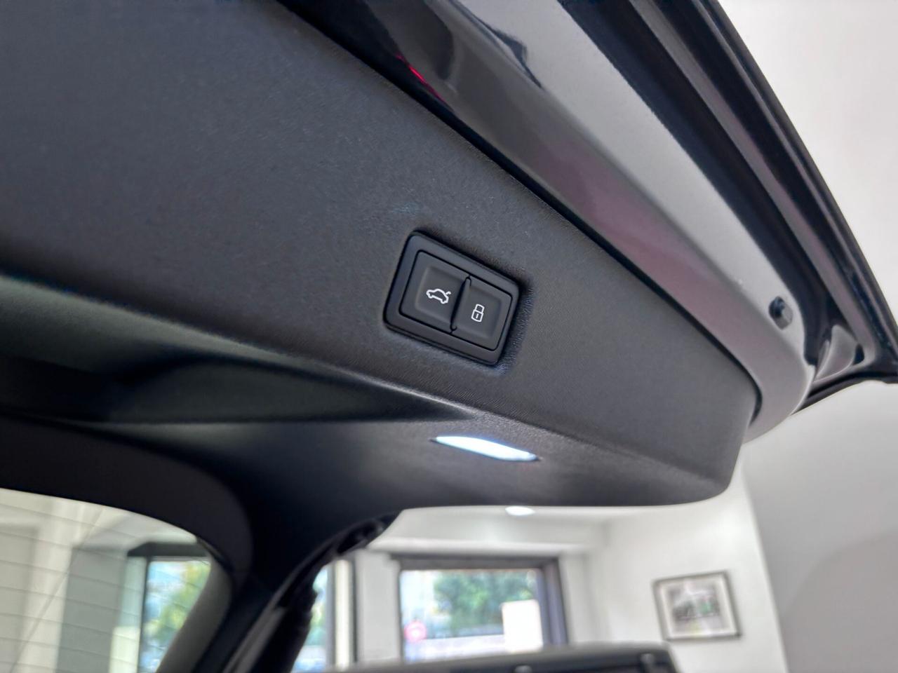 AUDI Q5 SPORTBACK 40TDI S-LINE EDITION QUATTRO