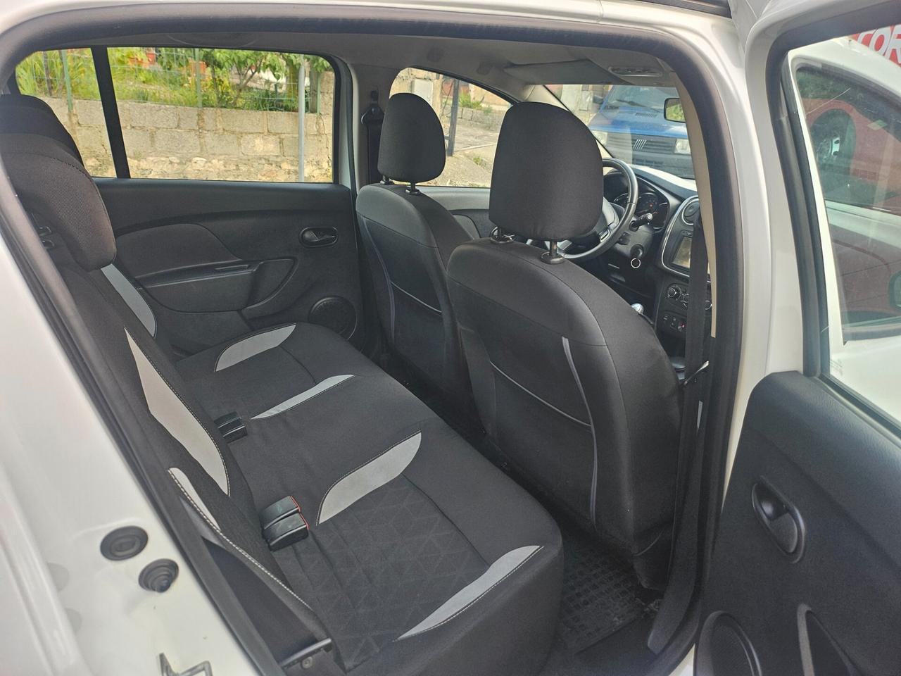 Dacia Sandero Stepway 1.5 dCi 90CV 2014
