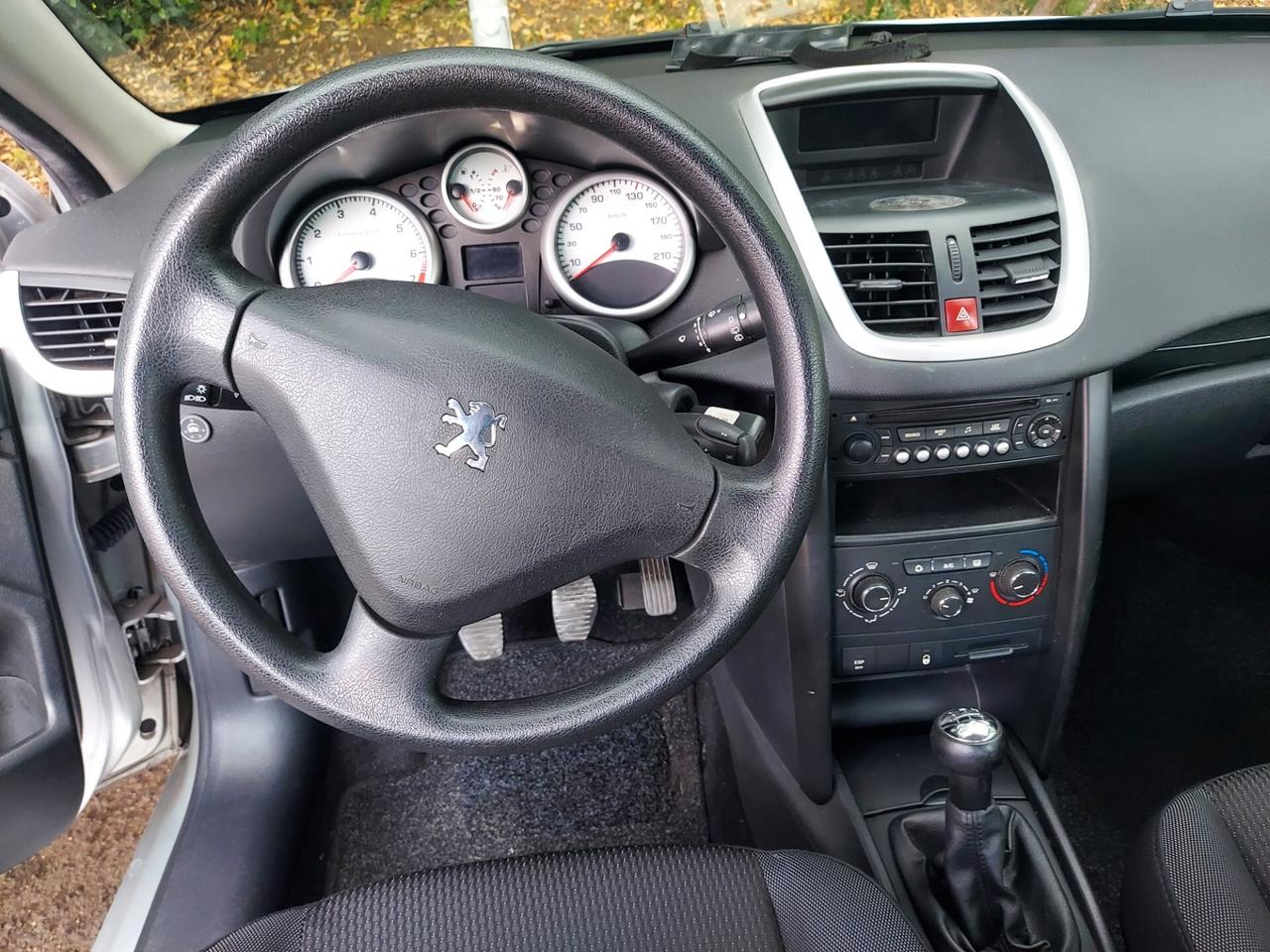 Peugeot 207 1.4 8V 75cv GPL Rinnovato