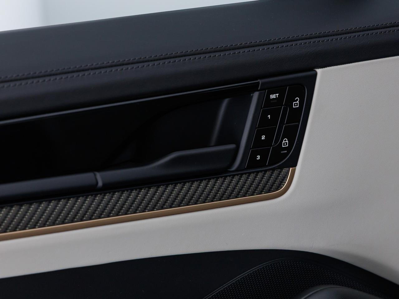 Porsche Cayenne 4.0 e-hybrid turbo tiptronic