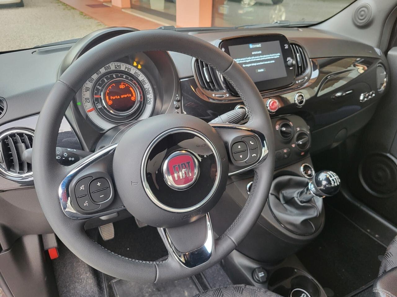 Fiat 500 1.0 Hybrid con solo 12000 km come nuova!