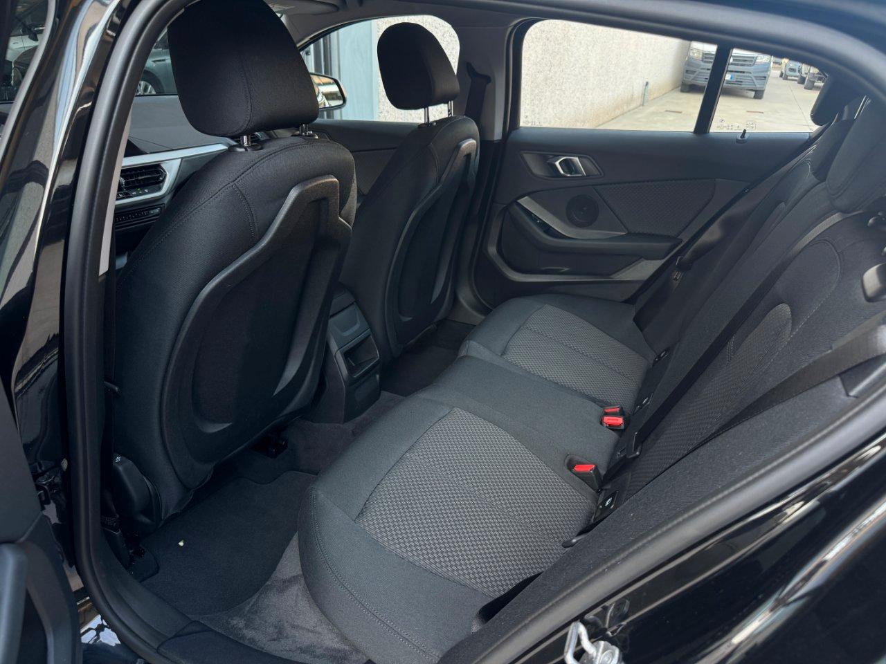 BMW 116 d Msport Exterior auto