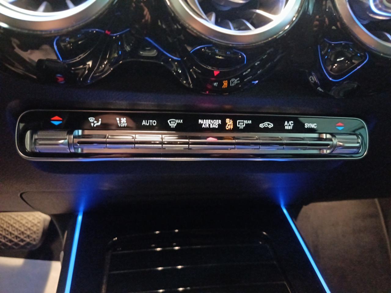 Mercedes-Benz GLB (X247) - GLB 200 d Automatic Sport