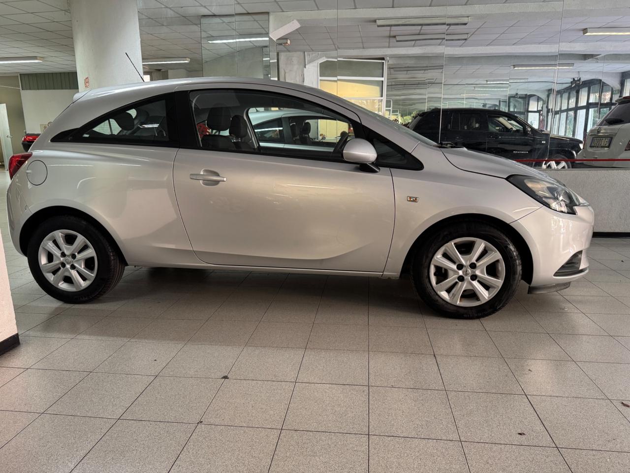 Opel Corsa 1.4 90CV GPL Tech 5 porte n-Joy