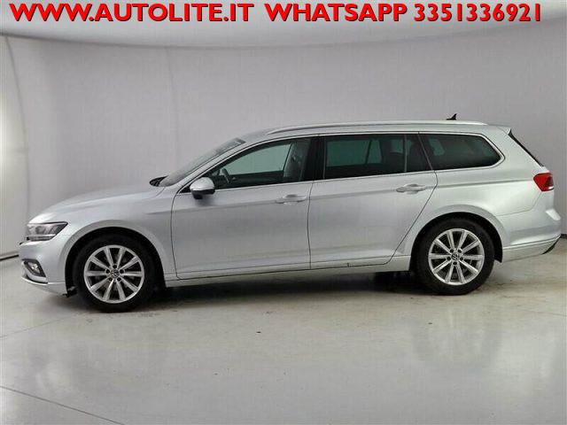 VOLKSWAGEN Passat Variant 2.0 TDI SCR EVO DSG GANCIO TRAINO ORIGINALE