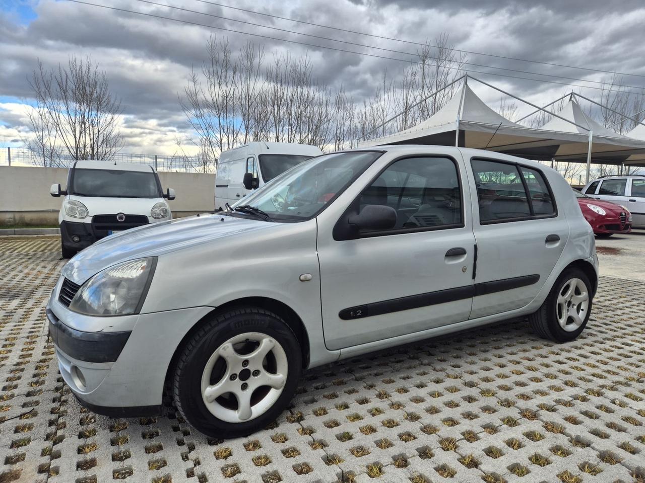 Renault Clio 1.2 cat 5 porte Confort Authentique