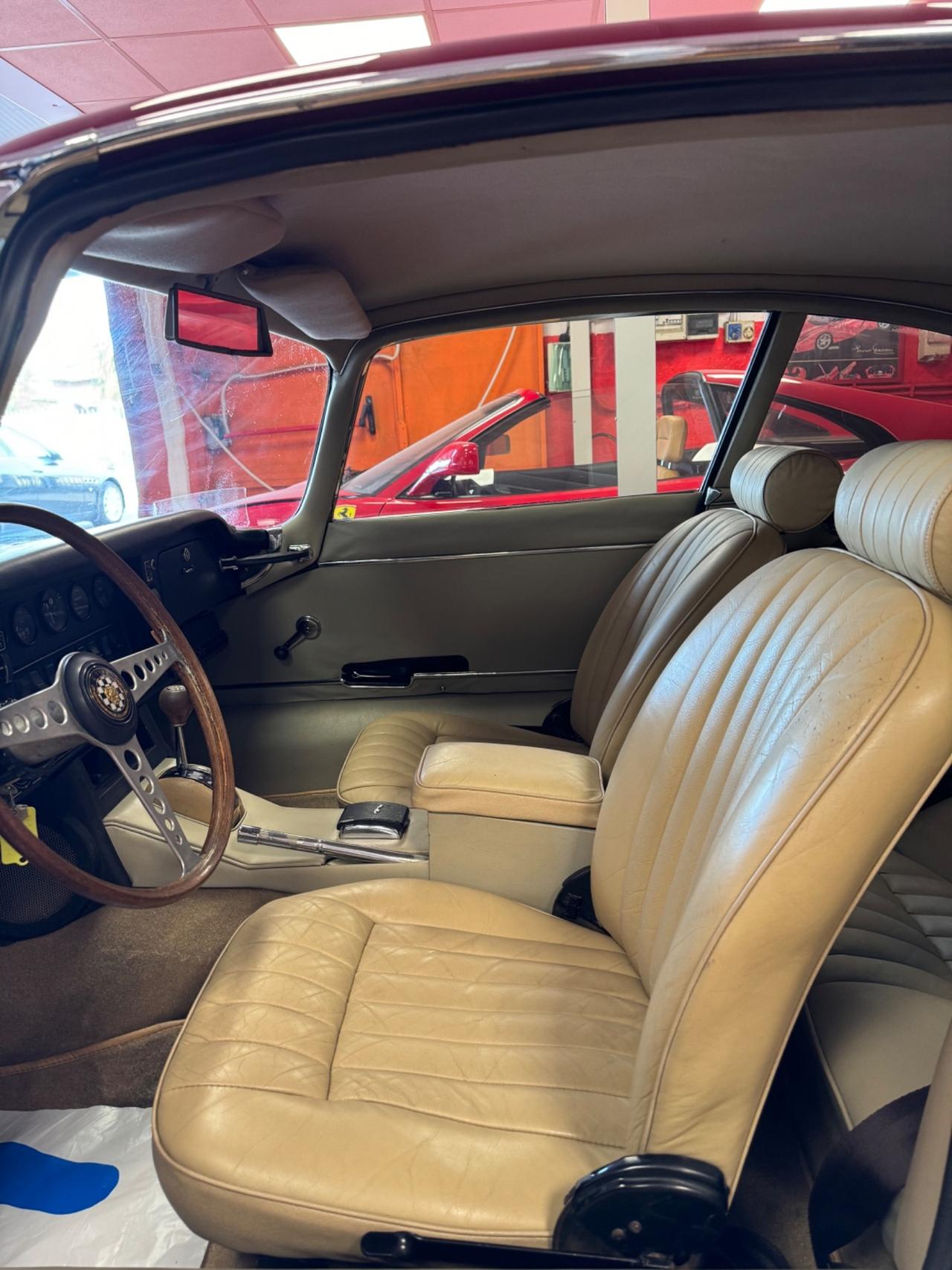 Jaguar E-Type 4.2 Coupe PERMUTE