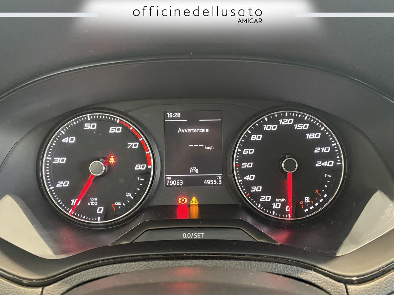 Seat Arona 1.0 tgi 90cv reference