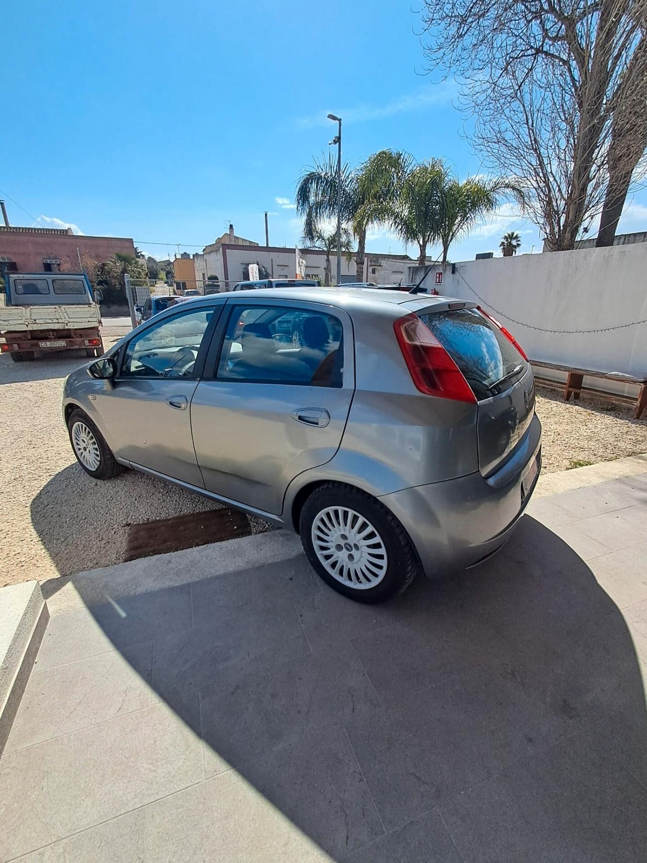 Fiat Grande Punto 1.3 MJT 75 CV 5 porte Dynamic