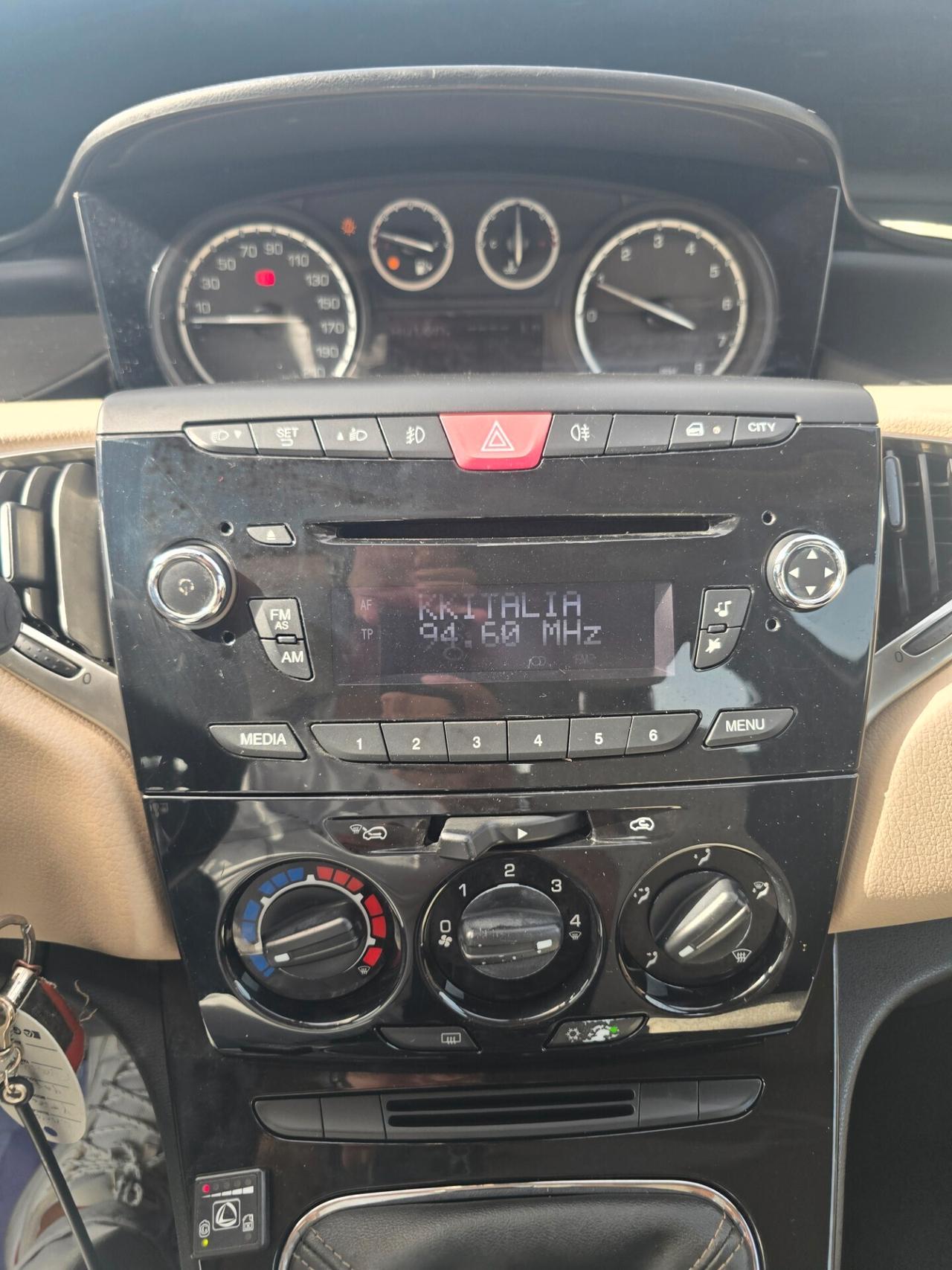 Lancia Ypsilon 1.2 GPL 69cv Ecochic Gold
