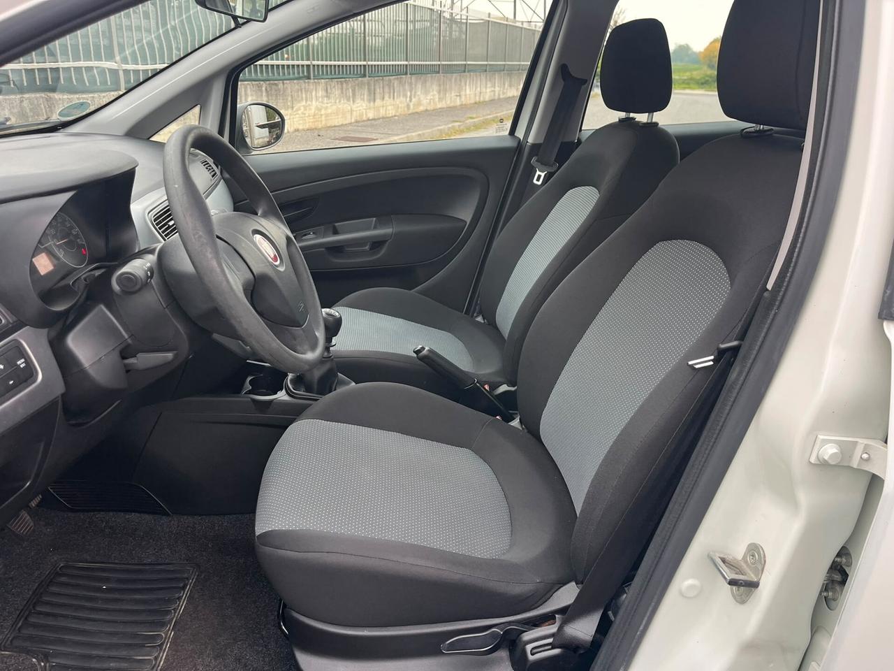 Fiat Grande Punto 1.2 5p SOLO 40.000KM