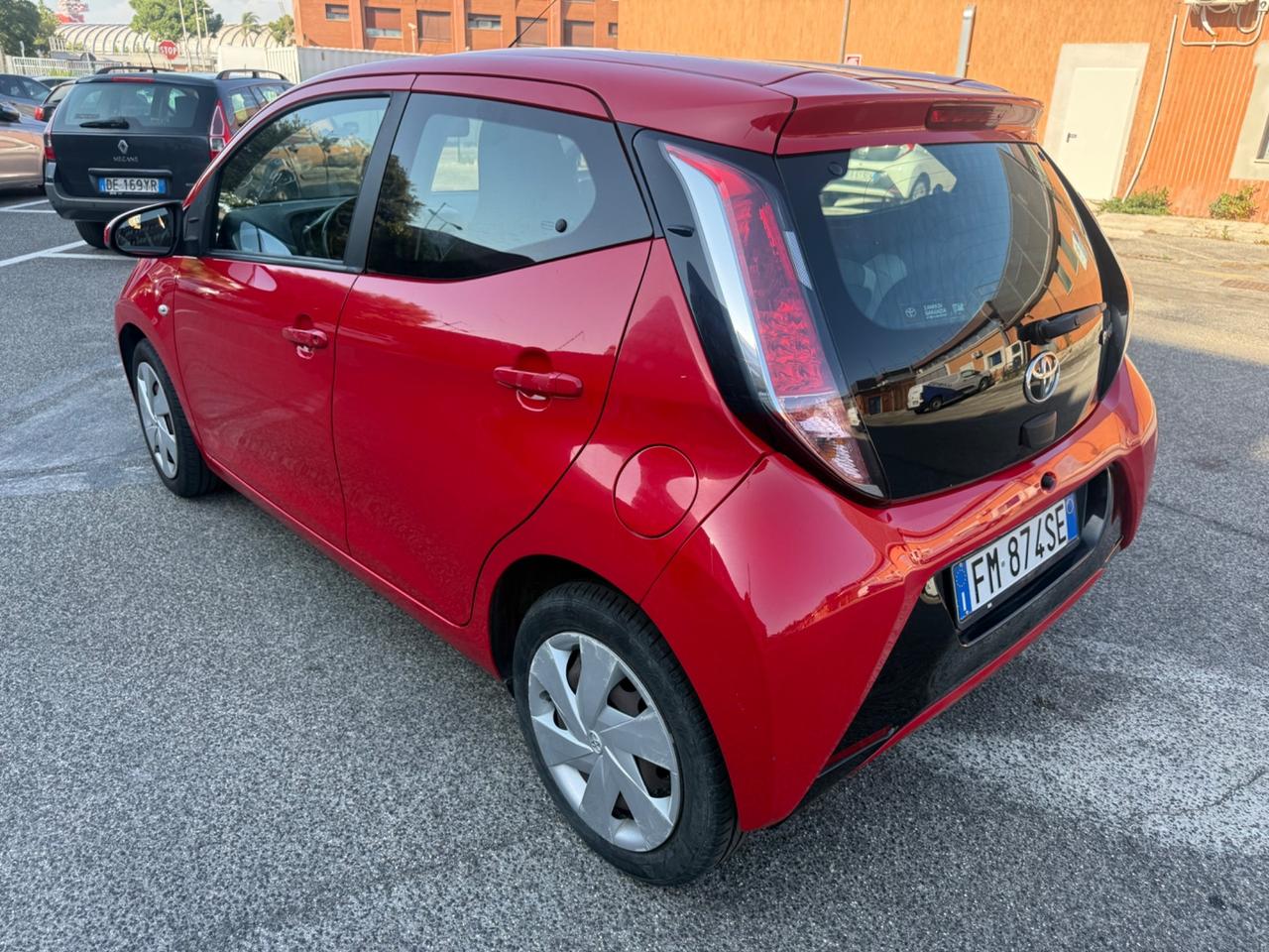 Toyota Aygo 1.0 VVT-i 69 CV 5 porte x-business