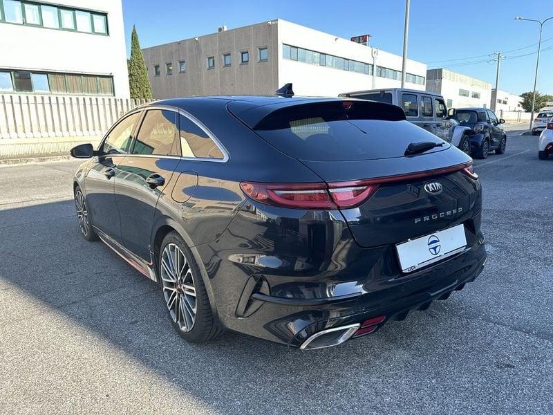 Kia ProCeed 1.6 T-GDI GT DCT 204cv