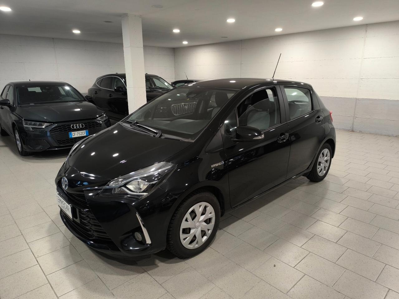 Toyota Yaris 1.5 Hybrid 5 porte Business