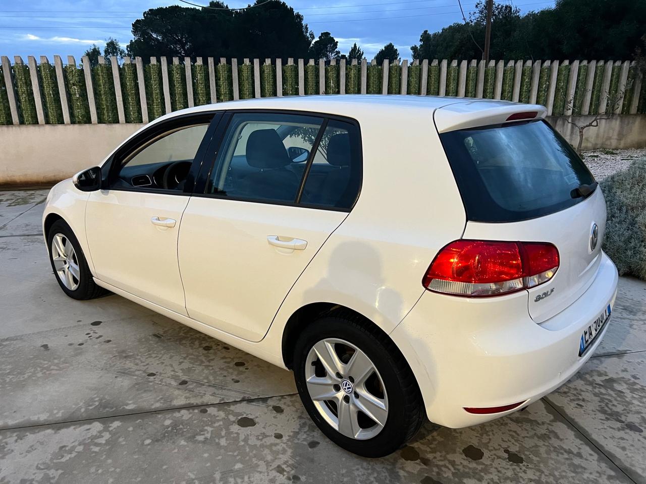 Volkswagen Golf 1.6 TDI 5p. Trendline 2010