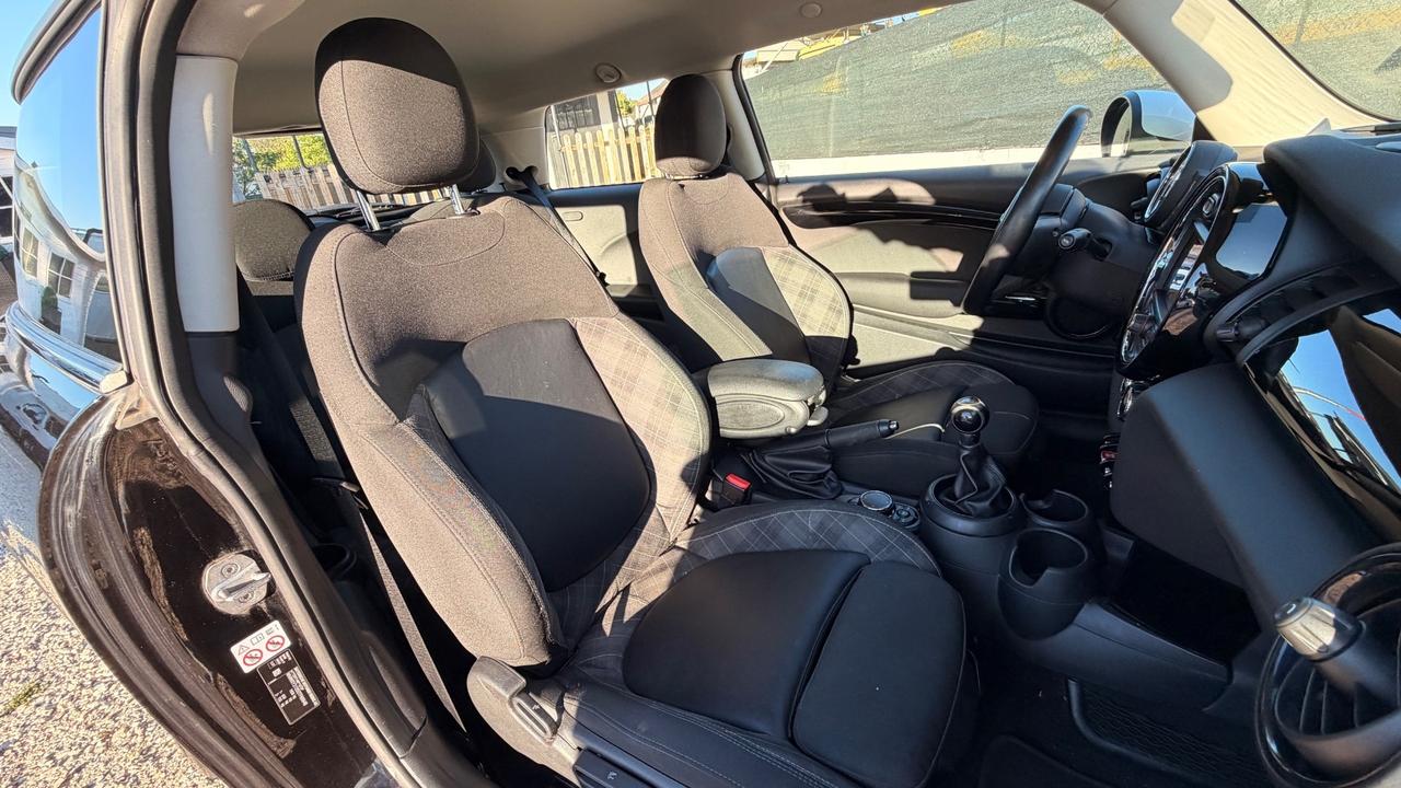 Mini 1.5 Cooper D Hype