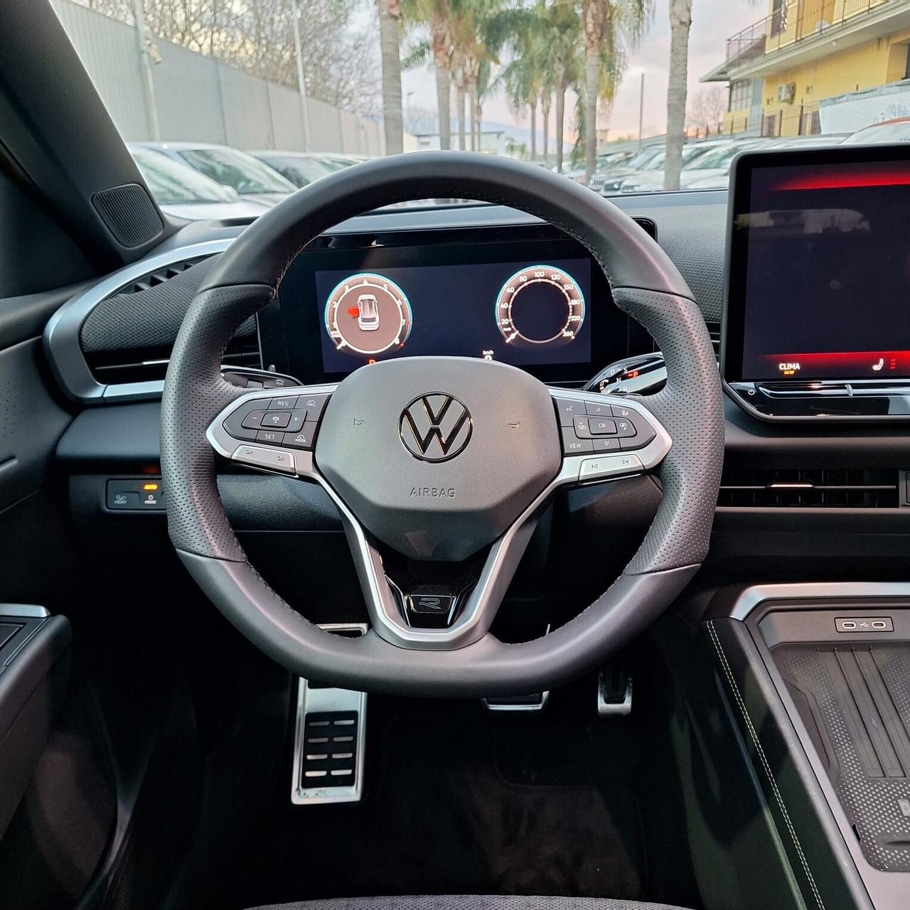 VOLKSWAGEN NEW T-ROC 1.5 eTSI R-LINE ACT 150CV DSG