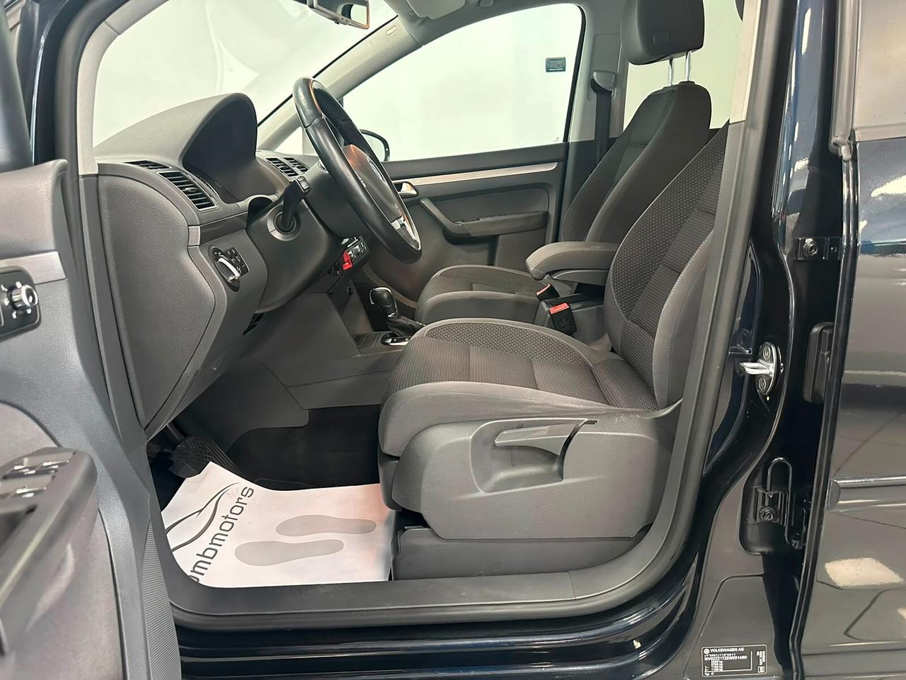 Volkswagen Touran Business 1.6 TDI DSG Comfortline
