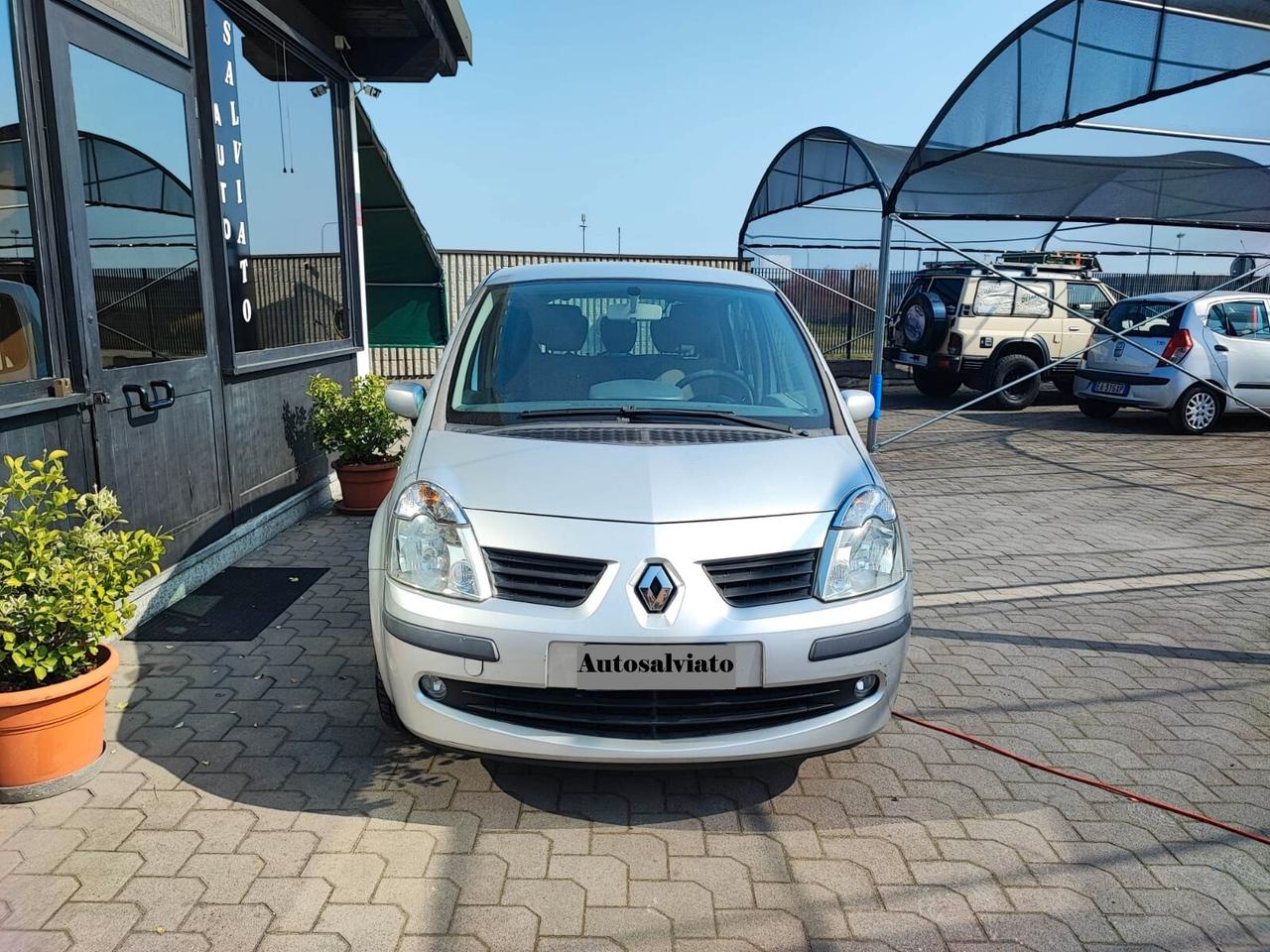 Renault Modus 1.2 uni-pro