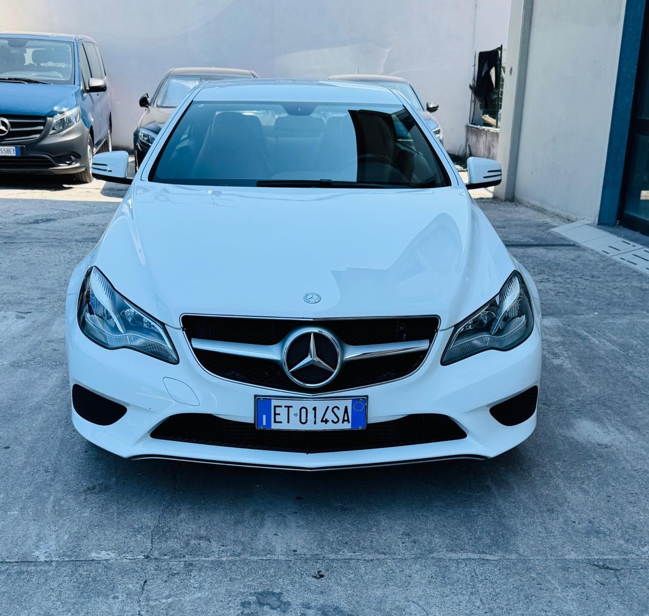 Mercedes-benz E 220 CDI Coupé Premium