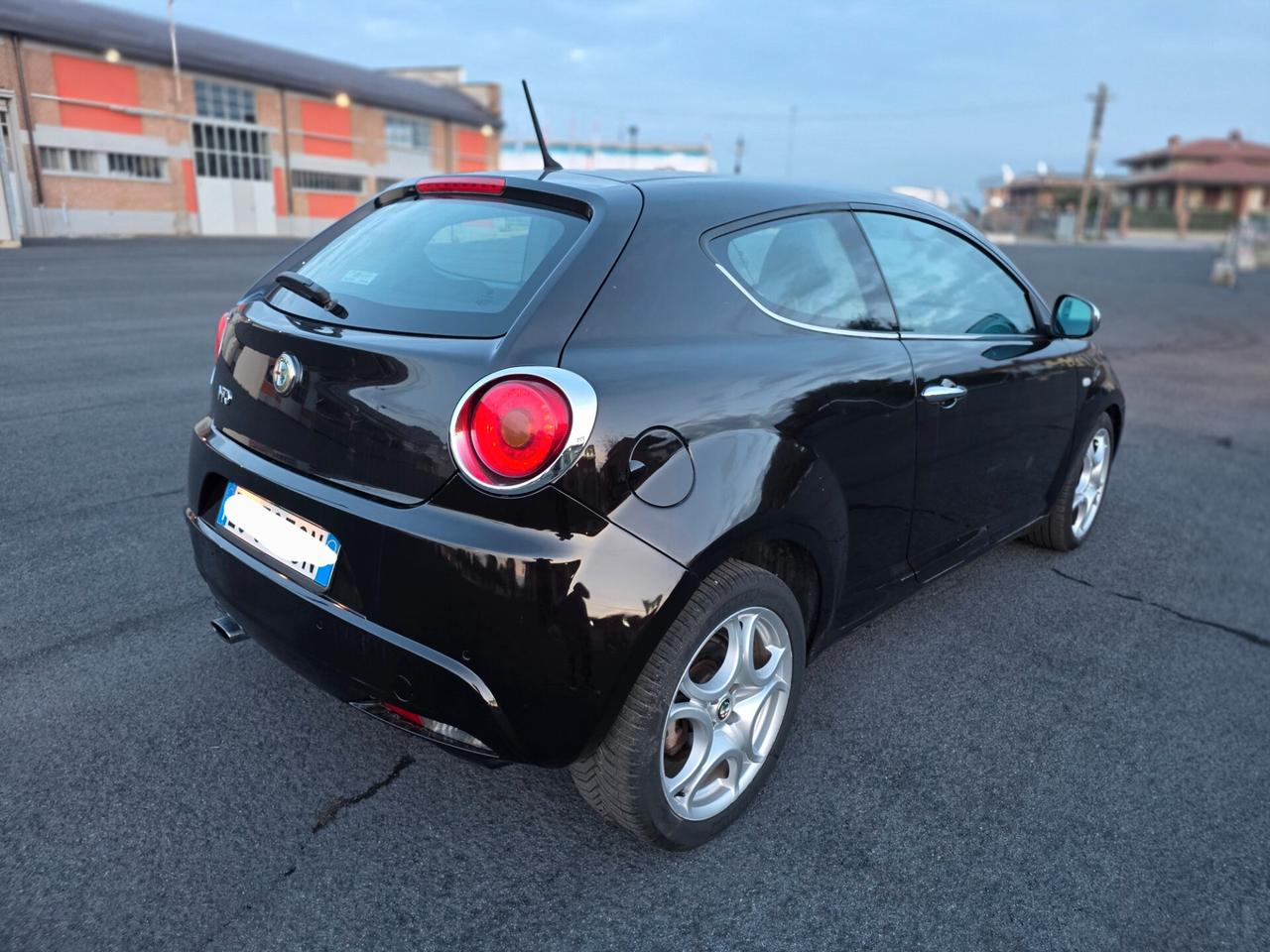 Alfa Romeo MiTo 1.4 T 135 CV M.air S&S TCT Distinctive Sport Pack