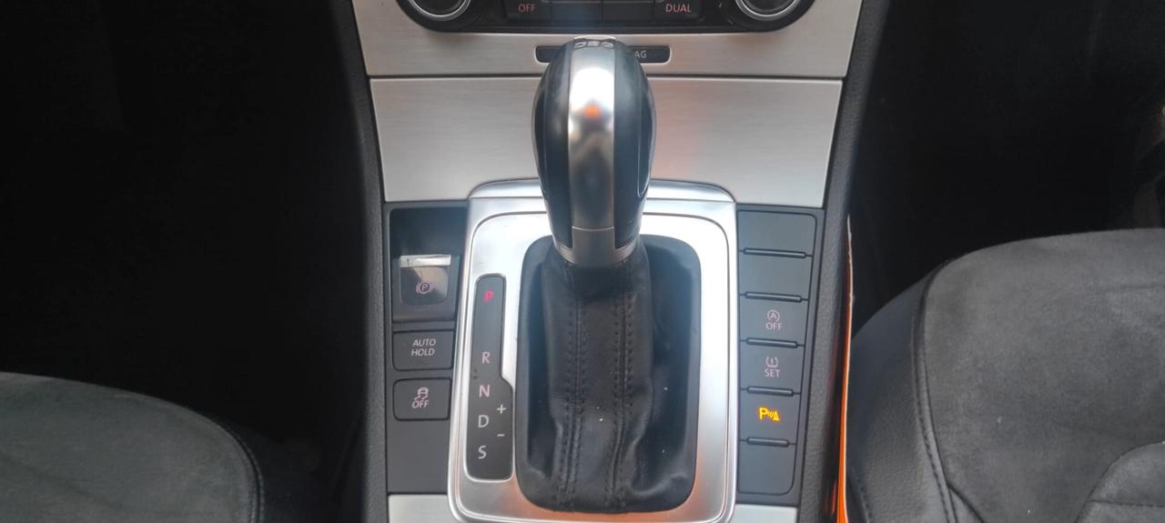 Volkswagen Passat Var. Bs. 2.0 TDI DSG High. BMT