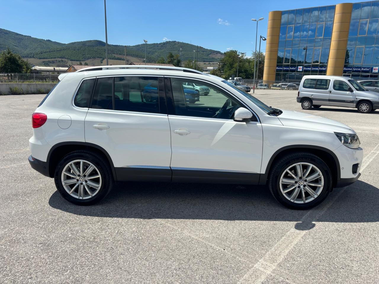 Volkswagen Tiguan 2.0 TDI 110 CV Sport & Style BlueMotion Technology