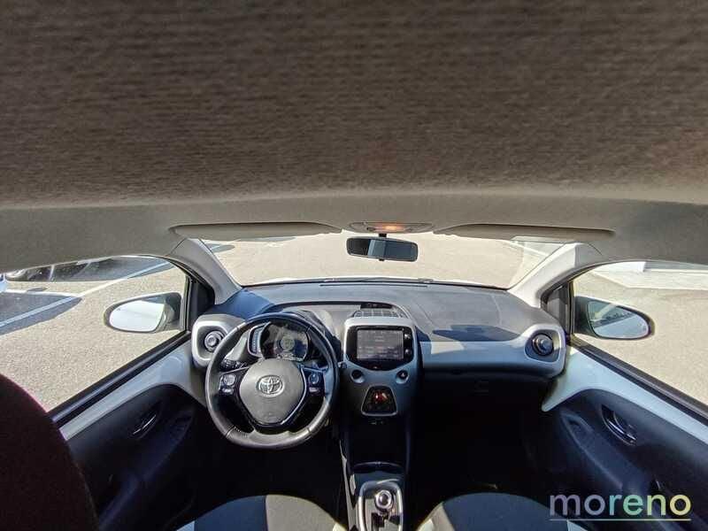 Toyota Aygo 1.0 x-play 5p m-mt my15