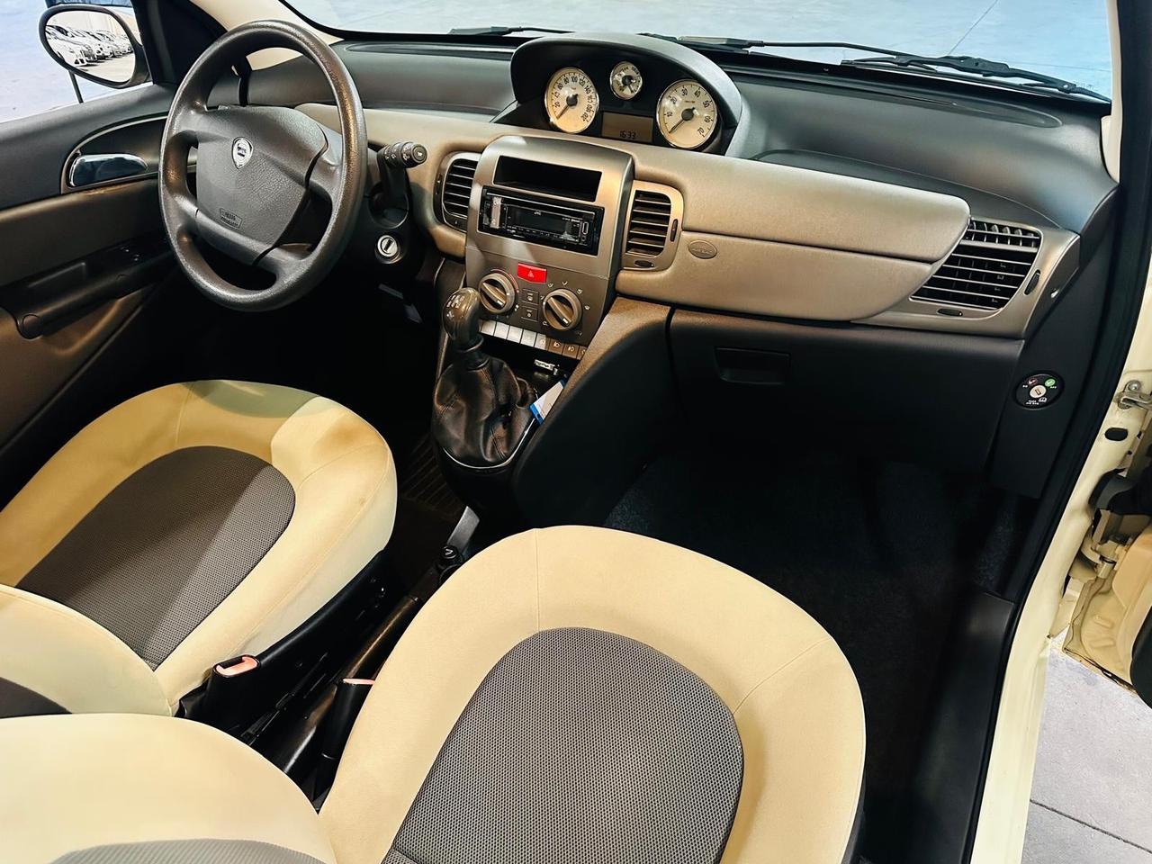 Lancia Ypsilon 1.2 Argento