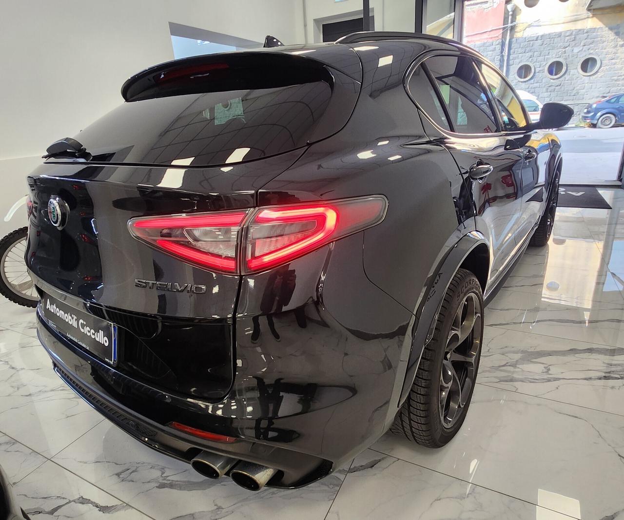 Alfa Romeo Stelvio 2.9 Bi-Turbo V6 510 CV AT8 Quad